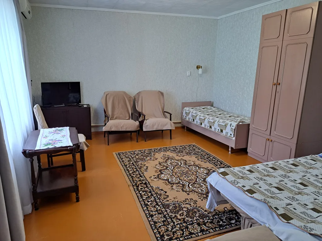 Коттедж Дом для семейного отдыха в старом городе с парковкой от 5 суток — Евпатория