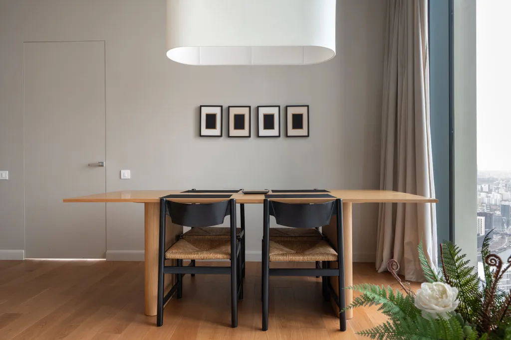 Угловой стильный апартамент с 2 спальнями