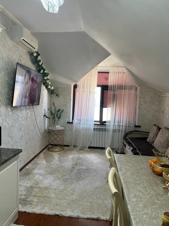 Уютная квартира с видом на море и горы