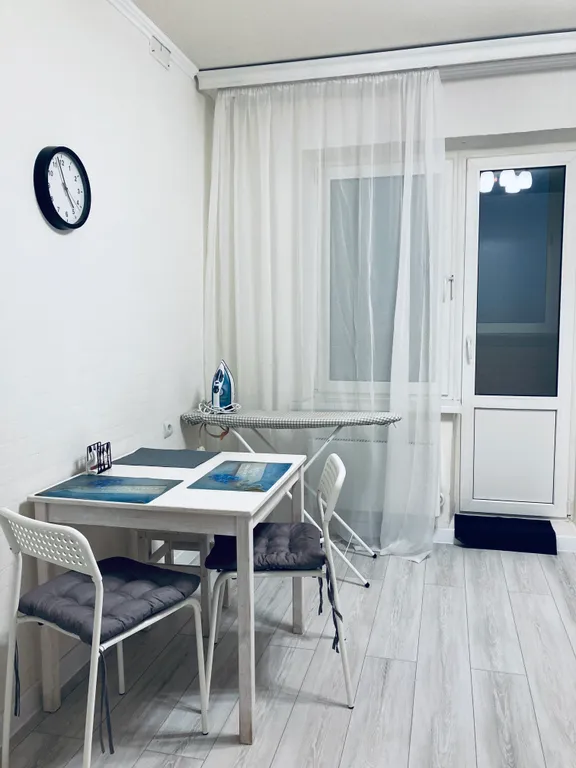 1-ка с классным видом на пруд