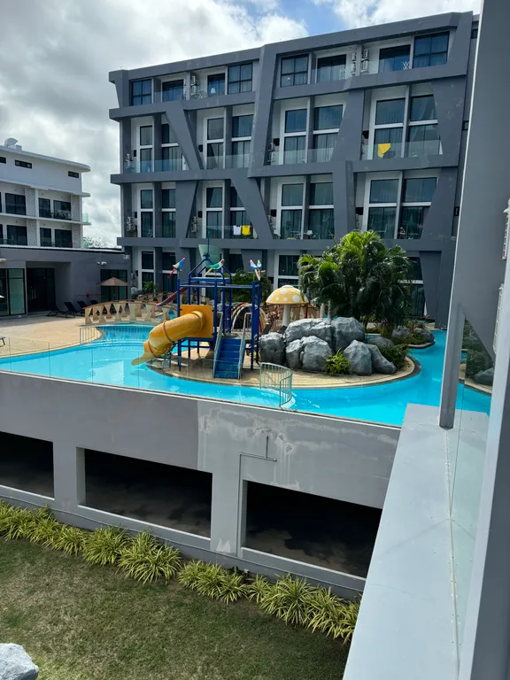 Двухуровневые апартаменты Utopia Loft