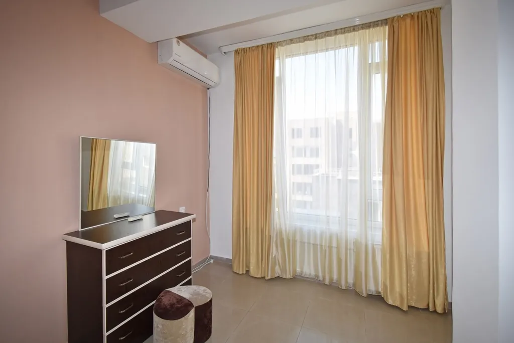 4-комнатная Квартира