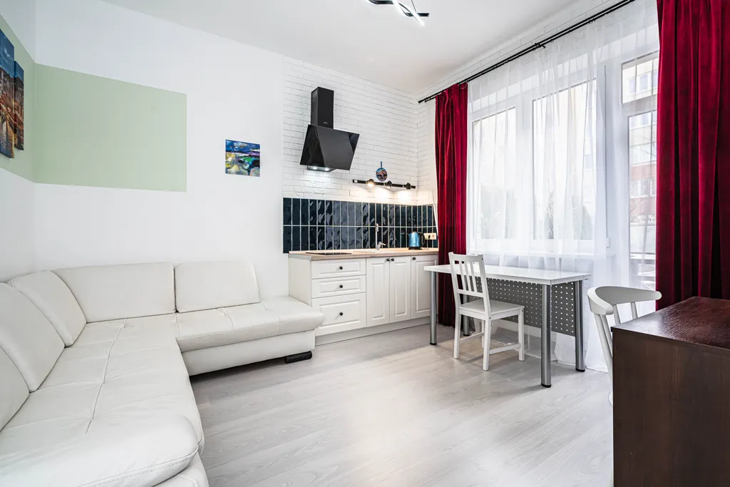 Апартамент балтатлантик в стиле кабинет