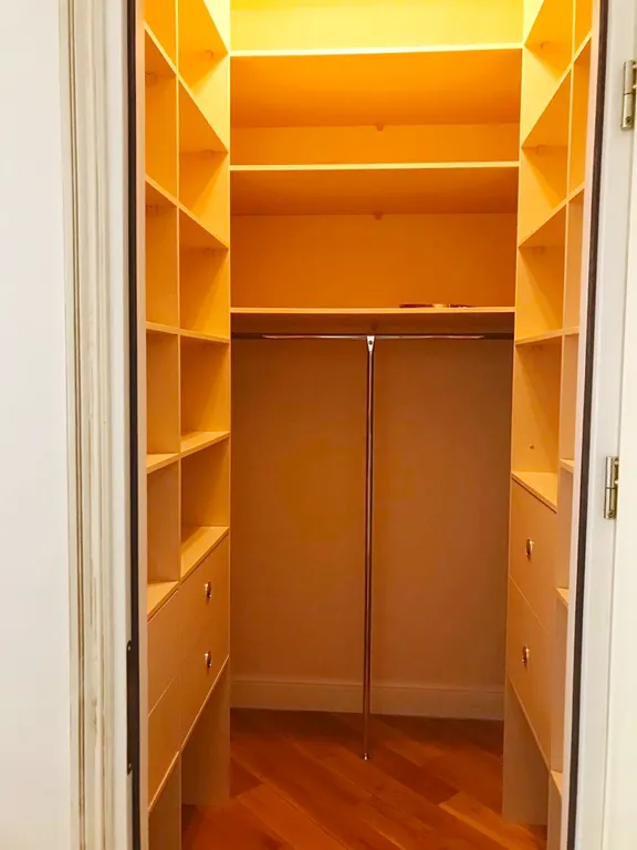 Квартира 3-комнатная Квартира — Москва