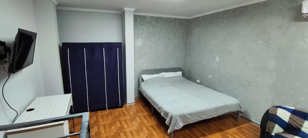 Двухэтажный дом с двориком и мангалом