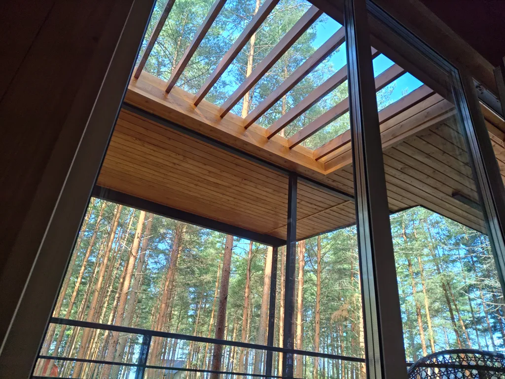 Коттедж Уютный большой дизайнерский дом в лесу Селигера на берегу озера Волго — Турбаза Чайка