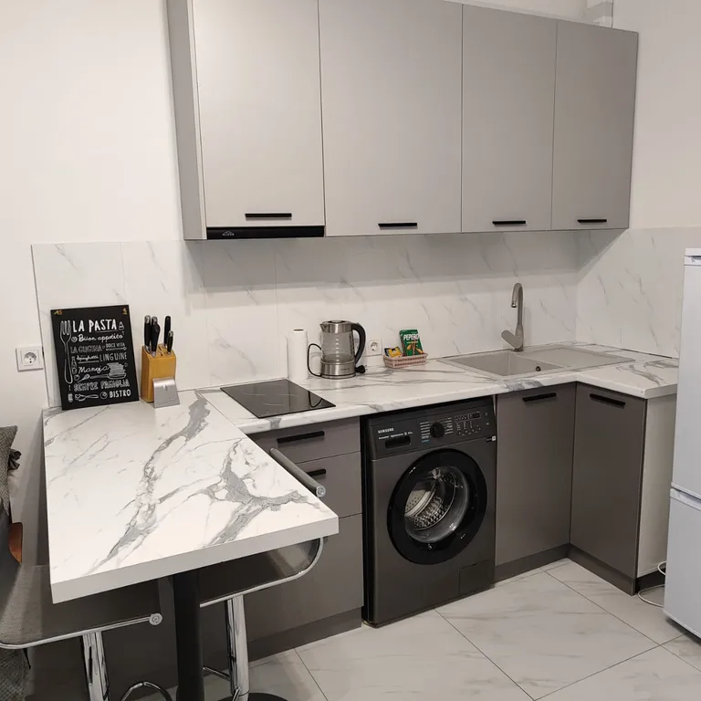 Уютная квартира возле гостиницы Казахстан города Алматы