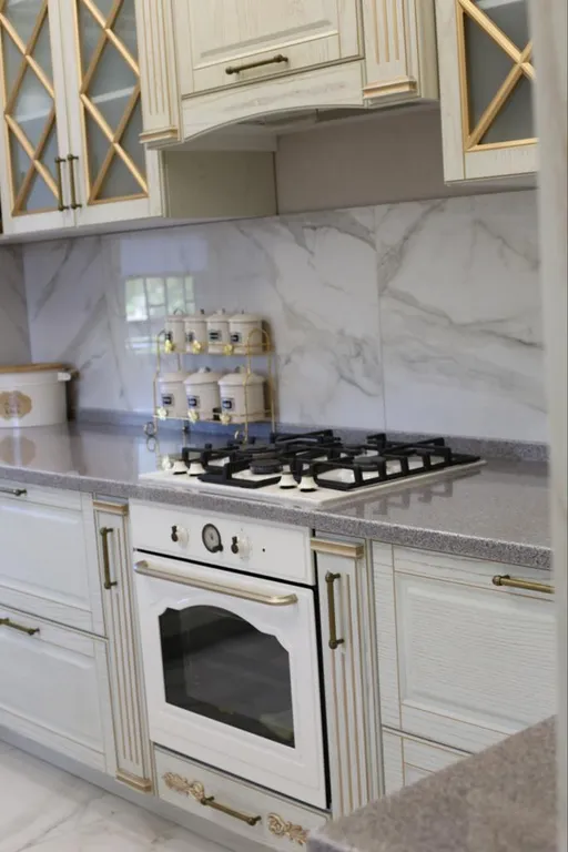 House number one - просторный дом для компании