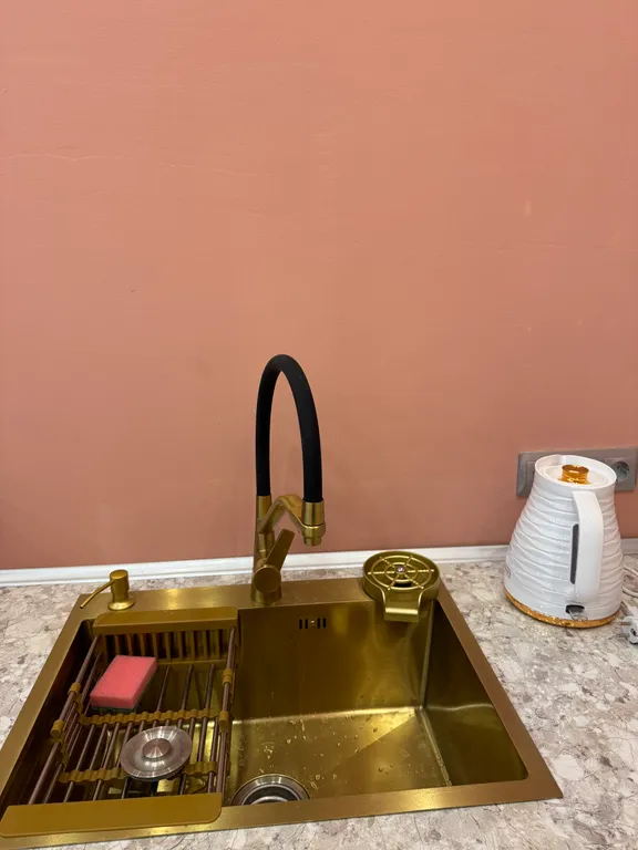 Квартира Уютные апартаменты в частном доме не далеко от метро Рыбацкое — Санкт-Петербург