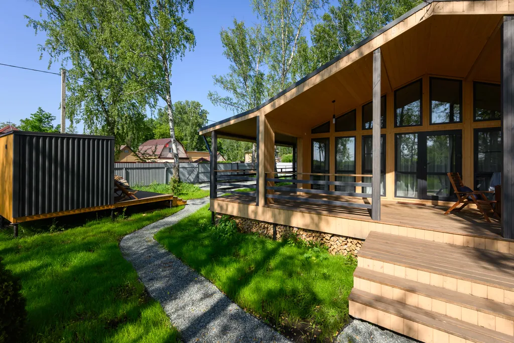 Дом с камином и баней у озера