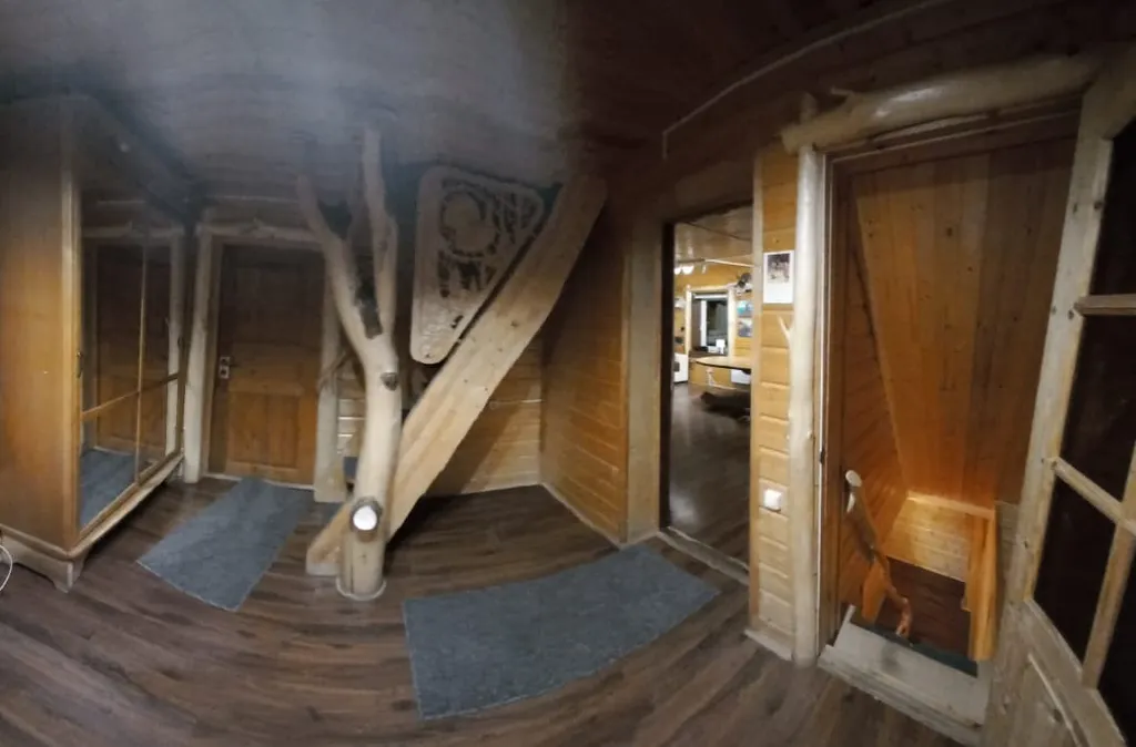 Уютный комфортабельный коттедж в живописном месте посреди озер и лесов