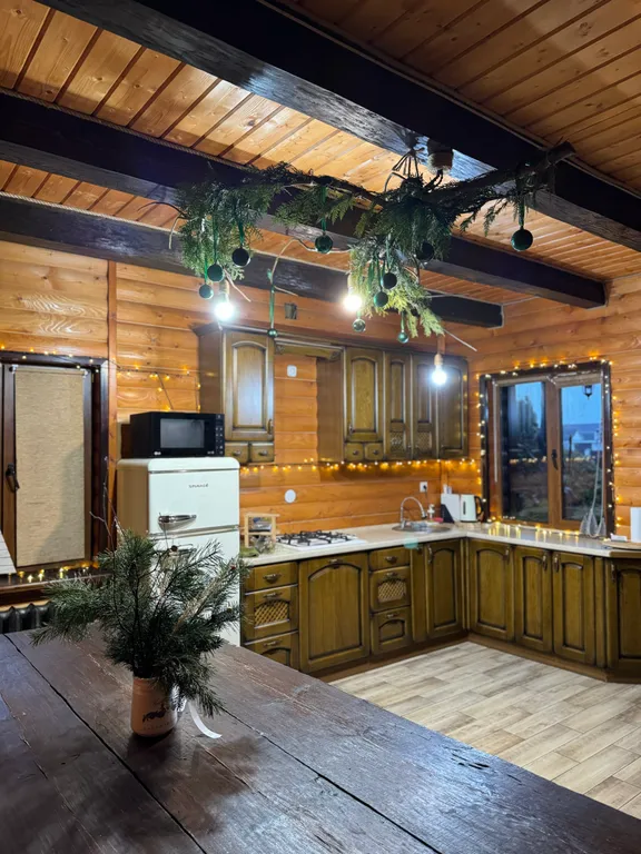 Дом с баней и бассейном