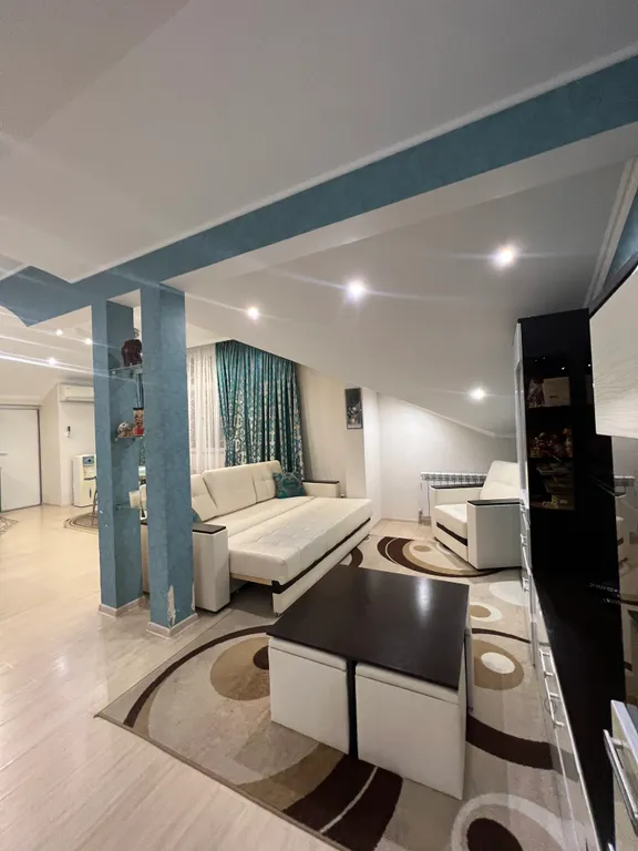 Квартира Квартира Большая 3 комнатная квартра с видом на море — Геленджик