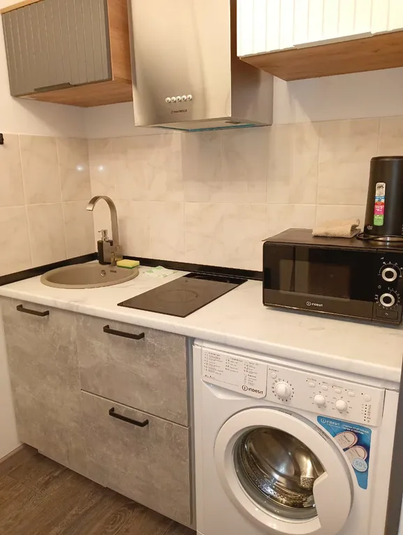 Уютная квартира в 500 метрах от МНРЦ Цыба