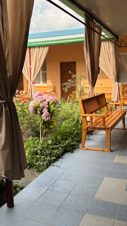 Дом Уединение - лес, река, барбекю-зона, сад, приватный уют