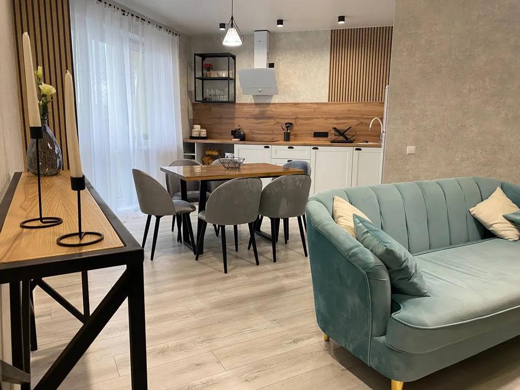 4-комнатная Квартира