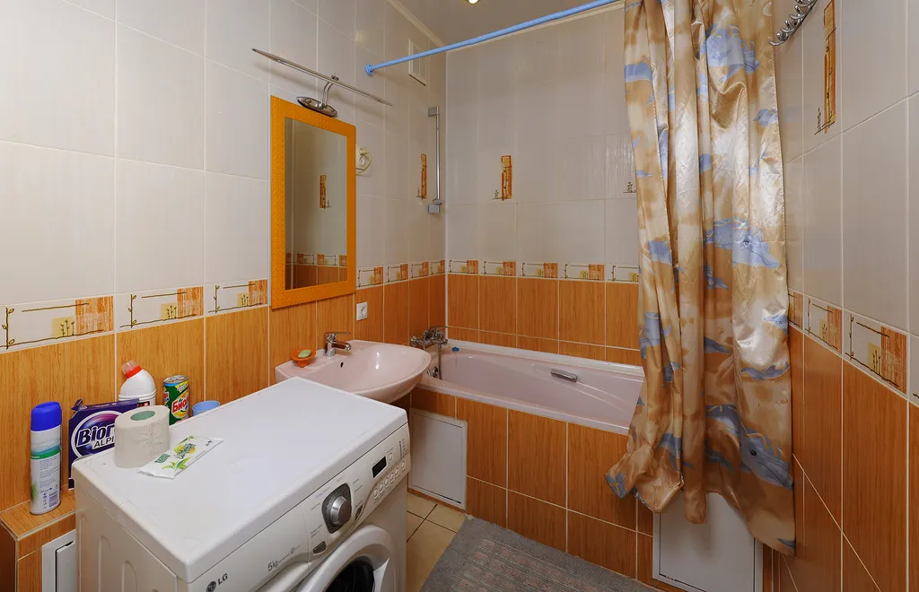 Квартира 2-комнатная Квартира — Омск