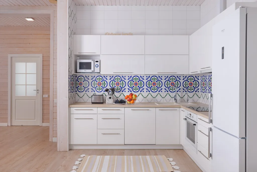 Коттедж Коттедж на берегу озера с видом на горнолыжный курорт и сауной внутри — Заозерный