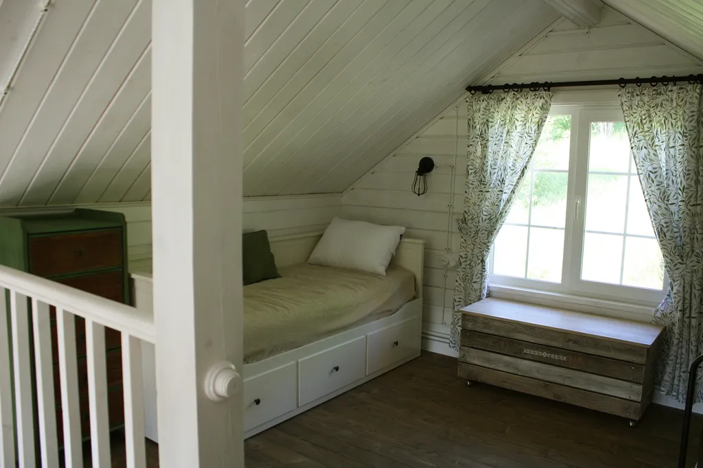 Дом с сауной на берегу реки