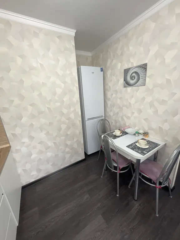 Уютная квартира в центре города с видом на площадь