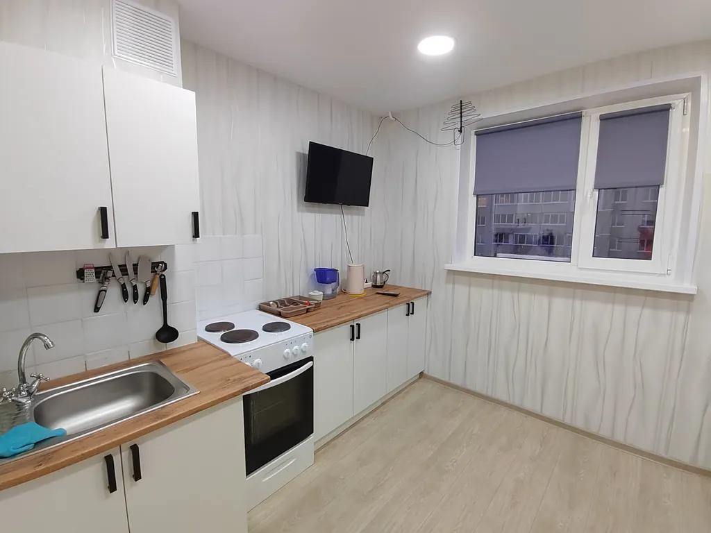 Однокомнатная квартира с балконом и лифтом у ТРЦ Плазма