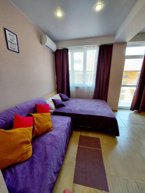 Квартира Квартира Violet apartment в центре, для вас пляж Сочифония и Мандарин — Сириус