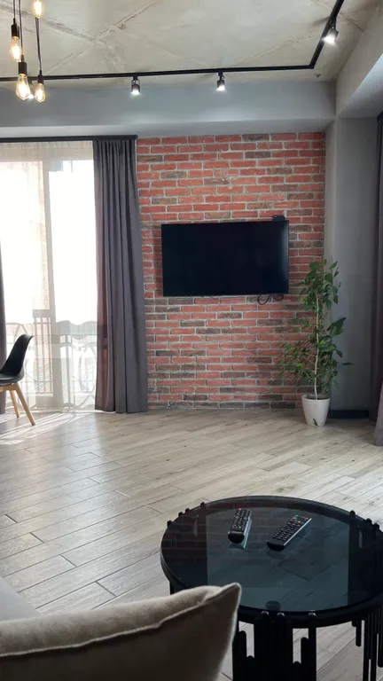 Квартира Уютный апартамент с видом на ущелье, расположенный в элитном доме — аренда посуточно в Ереван