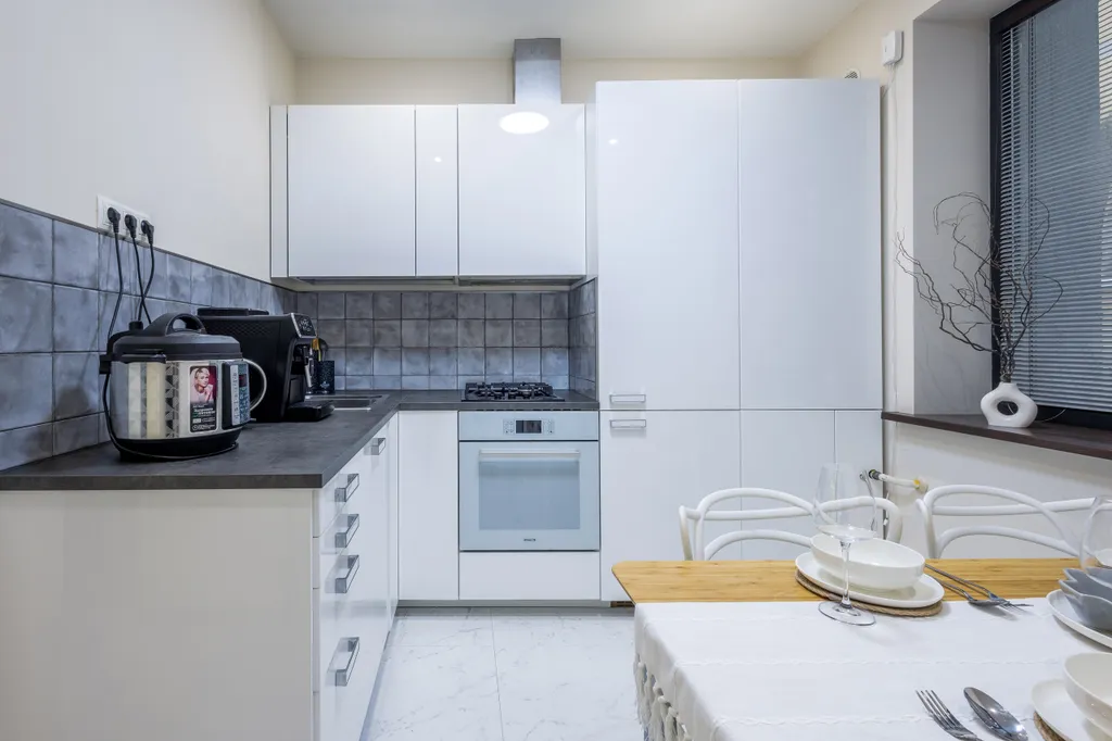 Квартира MyHomeYourHome в клубном доме с бассейном