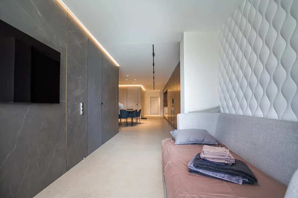 Большой апартамент с итальянским ремонтом с видом на море в приморском