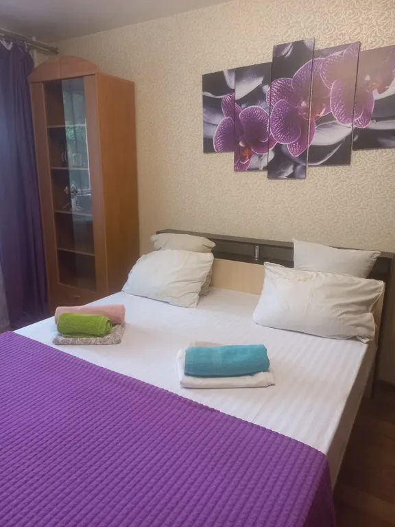 Замечательная квартира в зеленом районе — аренда посуточно в Самара