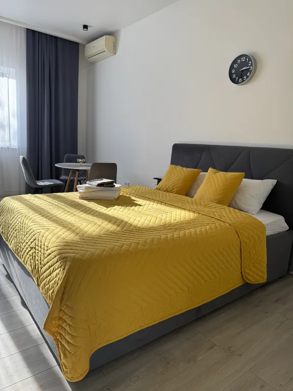 Квартира Уютные апартаменты-студия в тихом центре города — аренда посуточно в Шахты