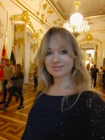 Алёна Гулёна