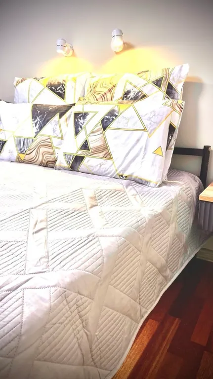 Квартира 4Nights. Каховка-уютная квартира у метро Каховская/Севастопольская — Москва