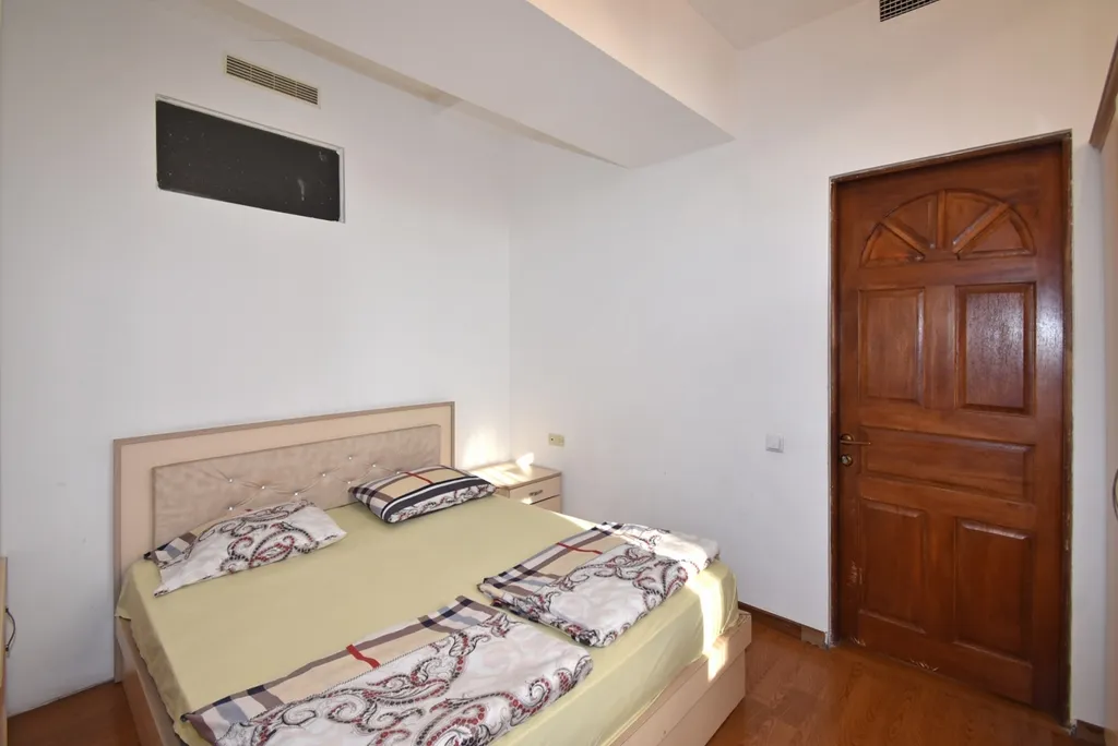 Трехкомнатная квартира в центре