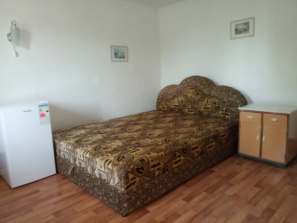 Квартира Прохладная комната в частном доме с садом — аренда посуточно в Кореиз