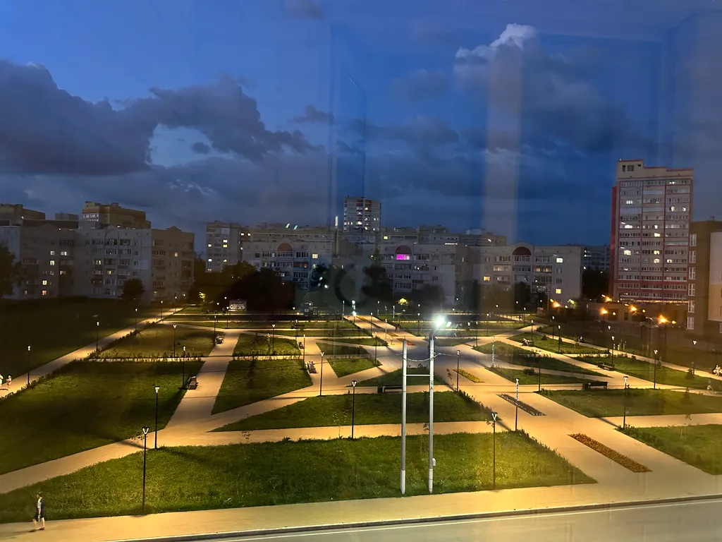 Уютная квартира в новом районе центра города, Вид на парк