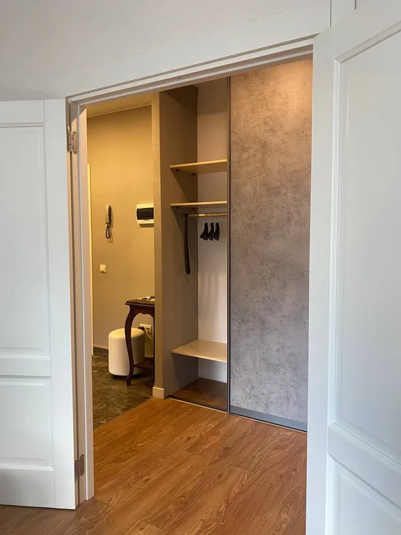 Новый дом у театра в историческом центре