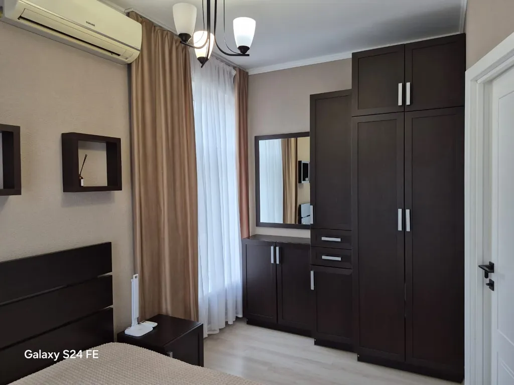 Дом с видом на море и Генуэзскую крепость