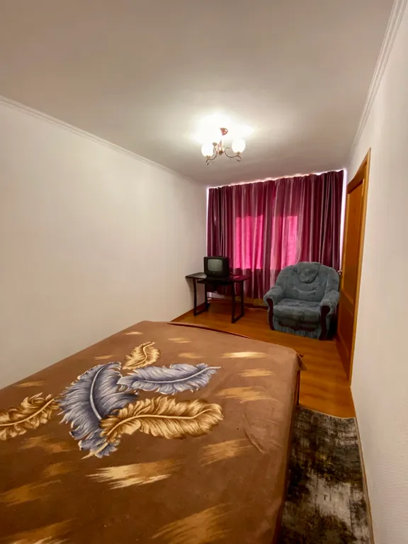 Просторная 2-комнатная квартира у цирка, 1 этаж, парковка, до 6 гостей