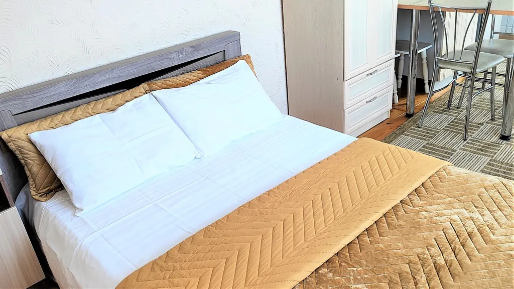 Коттедж Коттедж-студия с двориком в 5-6 минутах к пляжу и набережной — Ялта