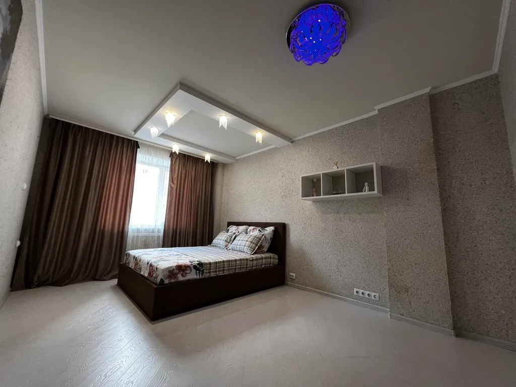 Квартира Квартира Огромная двушка с дизайнерским ремонтом — Свердловский