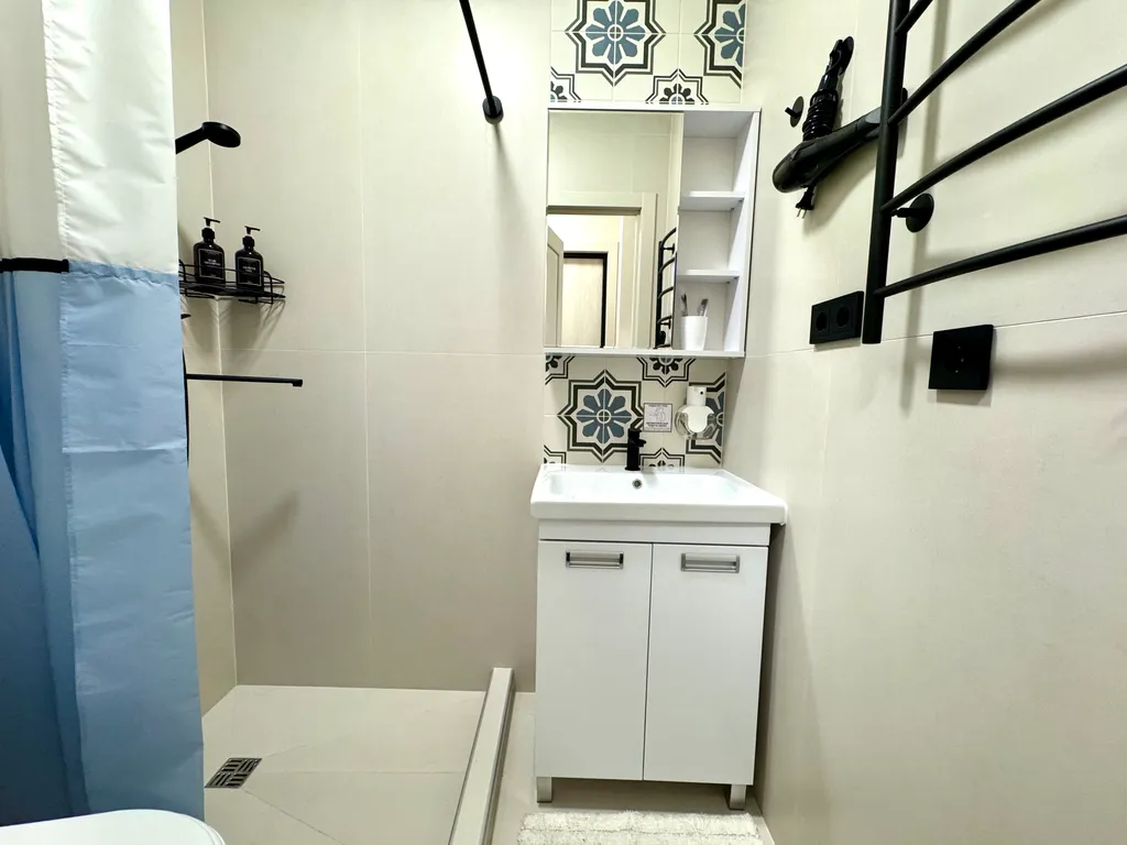 Современный номер возле жд вокзала, со всеми удобствами