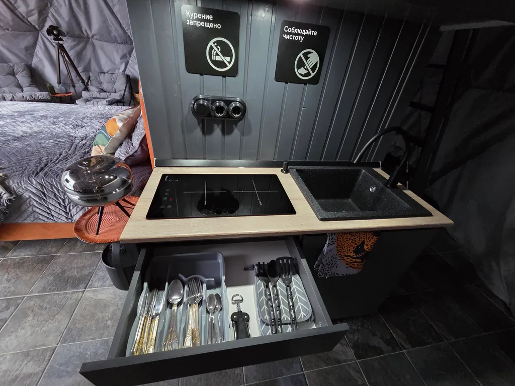 Новая сфера для глэмпинга Бёрд&Self vibe с дизайнерским интерьером