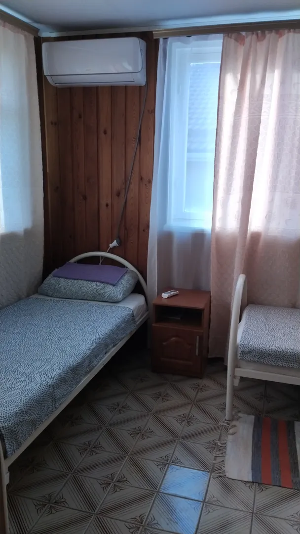 Вид комнаты от входной двери.