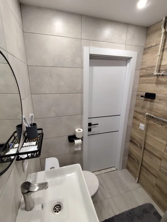 Чистая квартира с балконом, с wi-fi в центре города