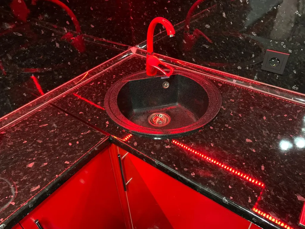 Квартира Квартира у парка, с удобным выездом на Санкт-Петербург и Москву — Великий Новгород