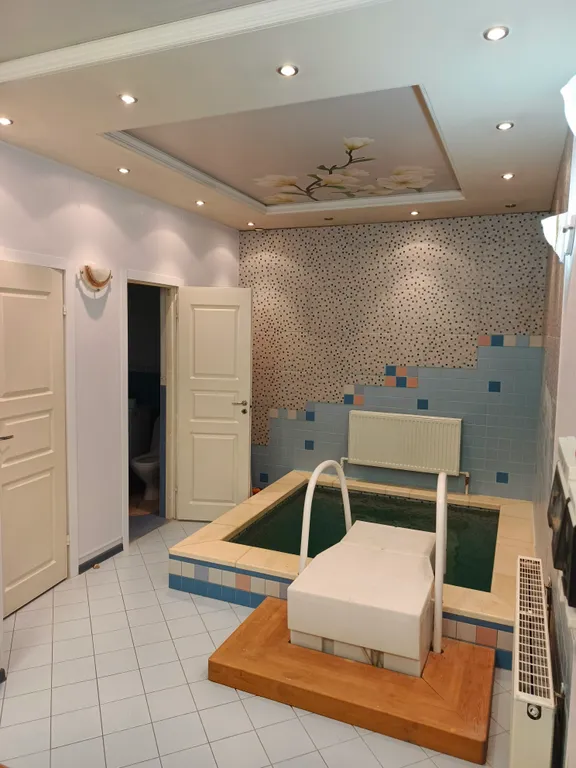 Коттедж Дом с сауной и бассейном — Гжель