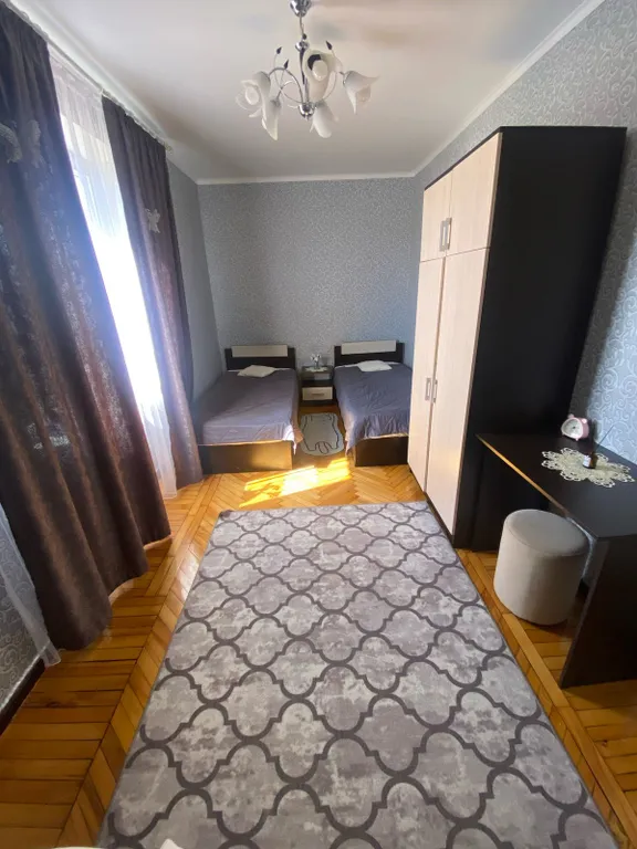 Заходи и живи