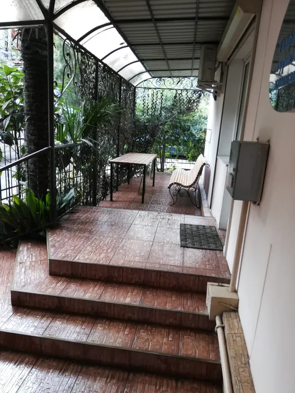 Приятный отдых в центре Ялты рядом с набережной