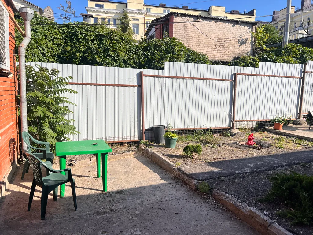 Дом над набережной